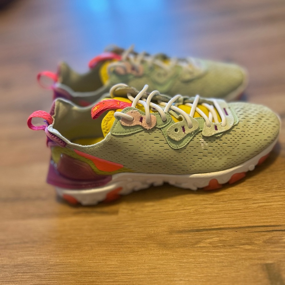 SALE!! RARE Nike React Vision D/SM/X Women’s Sneakers Size 9.5 Pistachio Frost - Picture 7 of 11